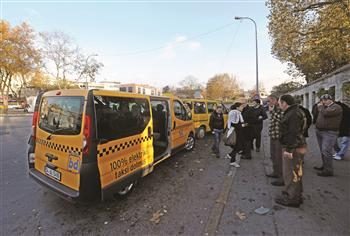 Elektrische dolmuş in testfase aanbeland Elektrische dolmuş in testfase aanbeland